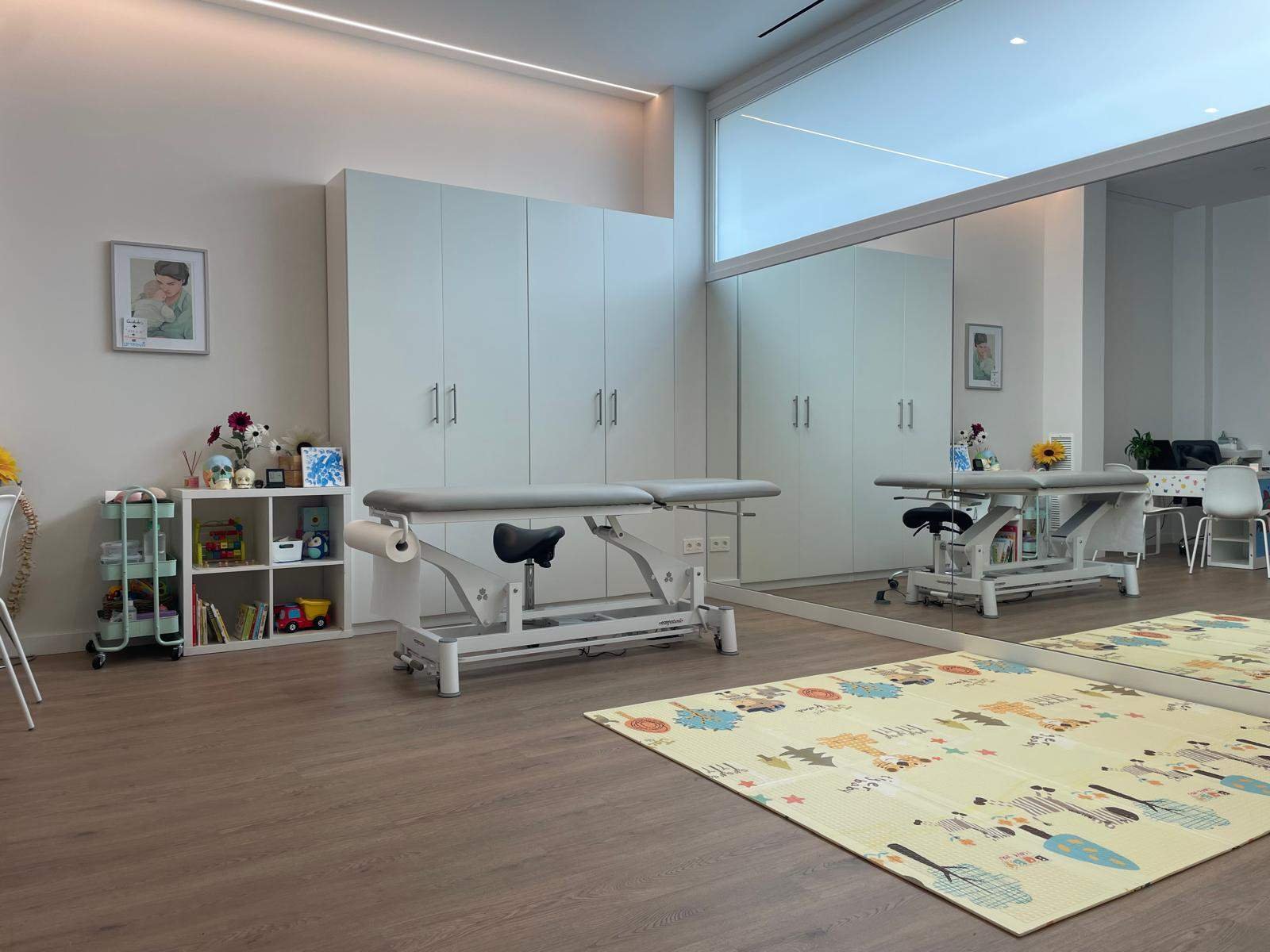 Reformas Angulo - Reformas locales comerciales - Umana, centro de fisioterapia 8