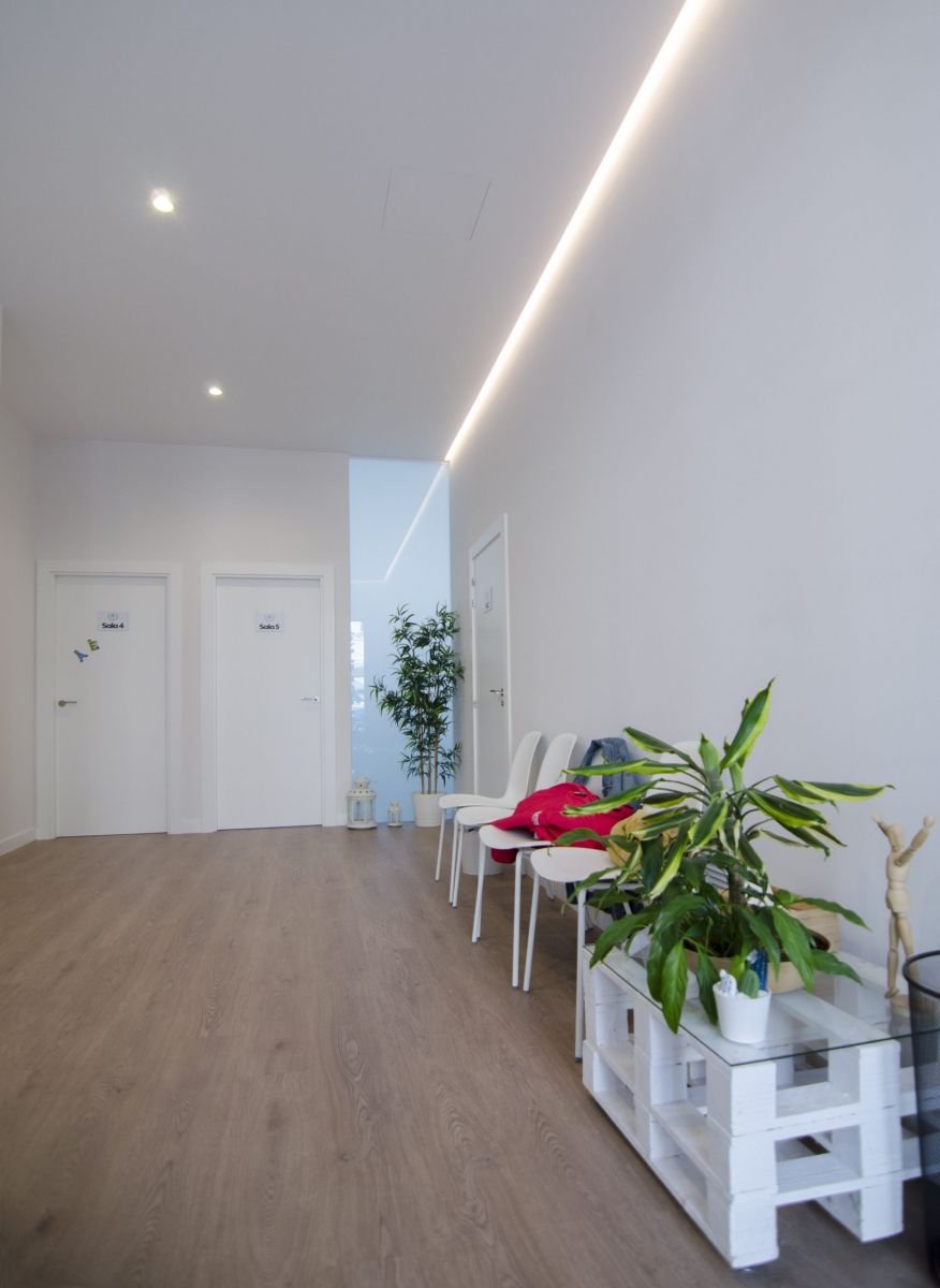 Reformas Angulo - Reformas locales comerciales - Umana, centro de fisioterapia 5