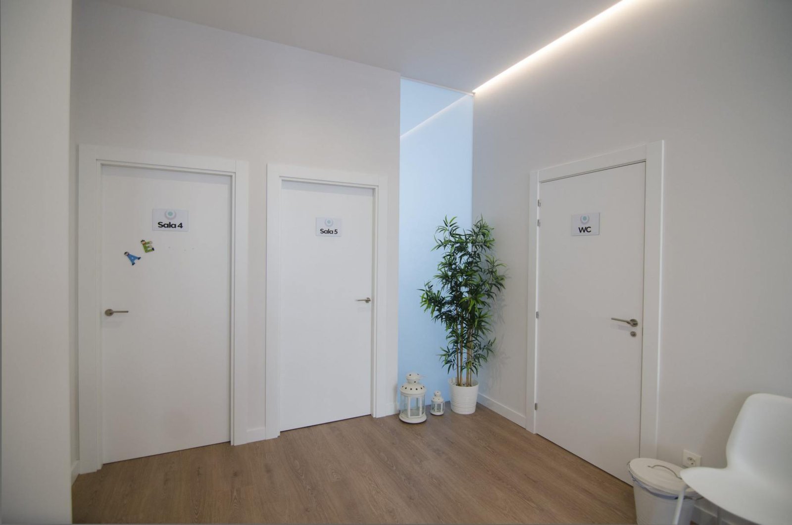 Reformas Angulo - Reformas locales comerciales - Umana, centro de fisioterapia 6