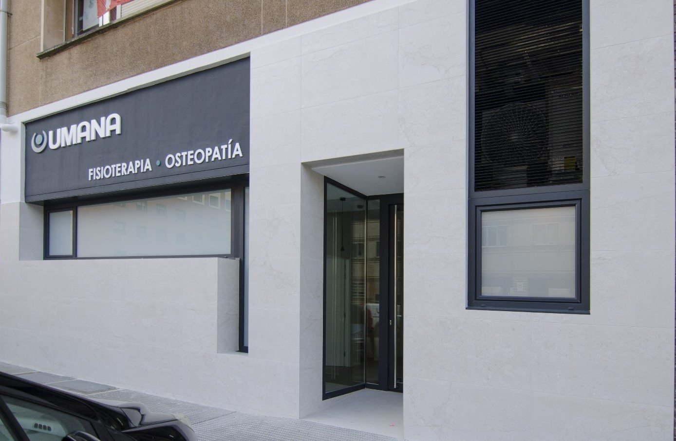 Reformas Angulo - Reformas locales comerciales - Umana, centro de fisioterapia 2